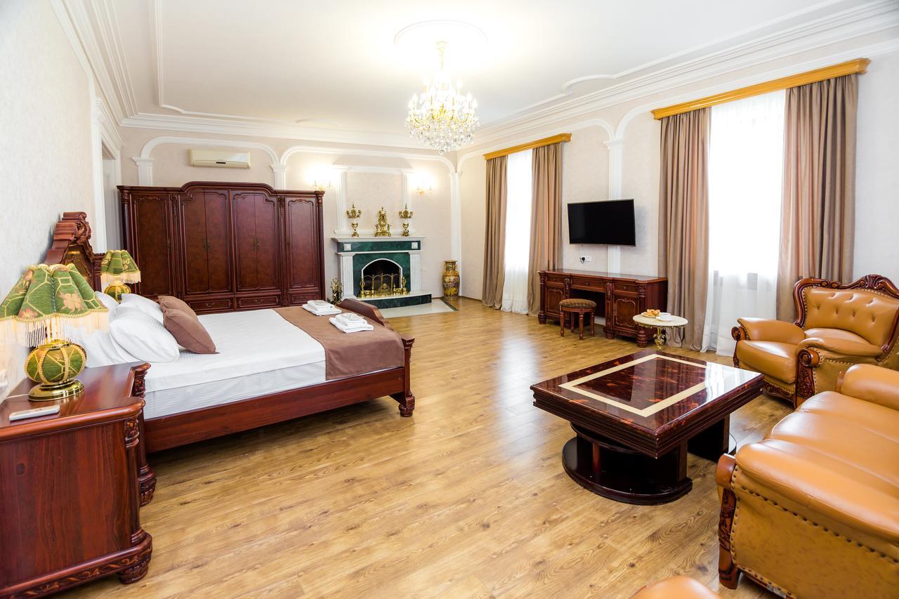 Elia Palace Hotel Тбилиси Екстериор снимка