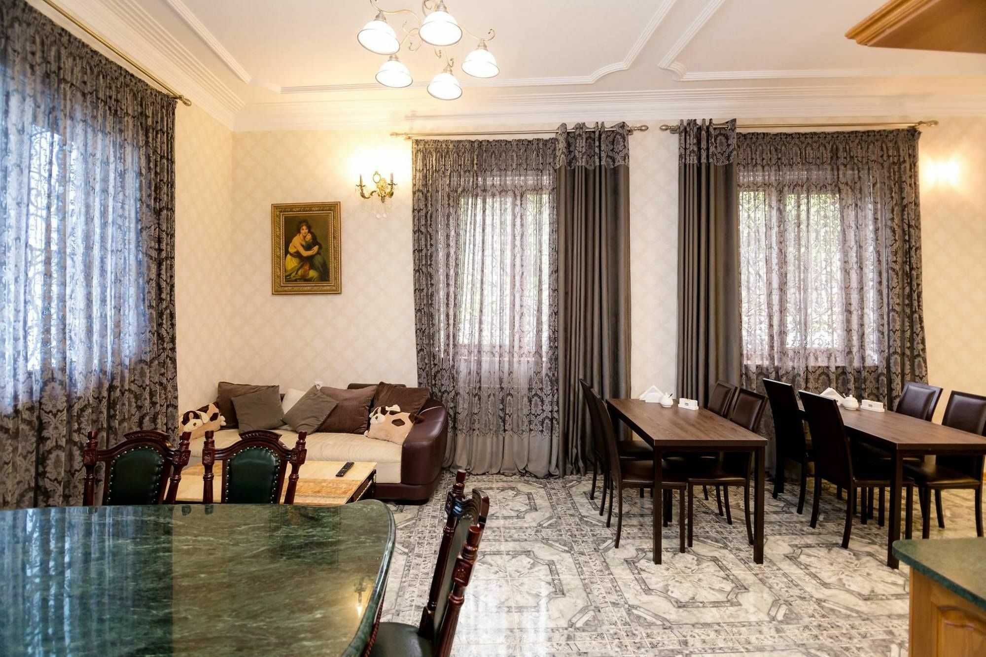 Elia Palace Hotel Тбилиси Екстериор снимка